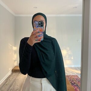 Meet your Posher, Safia